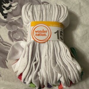 Wonder Nation 15pk of women’s no show socks. Size 4-10